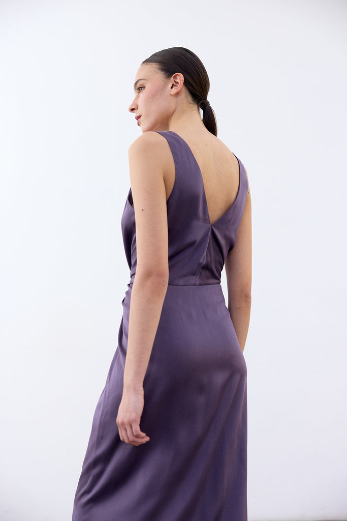 V-Neck Tie Silk Dress - Berenjena