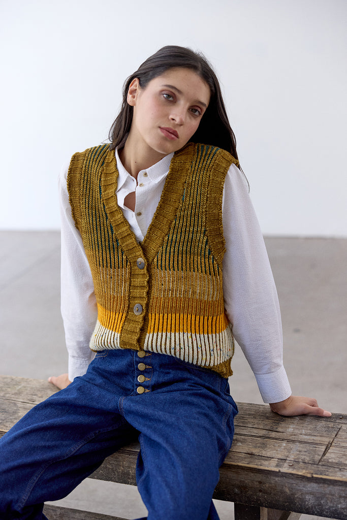 Buttoned Knitted Vest Merino Wool - Mix Oliva